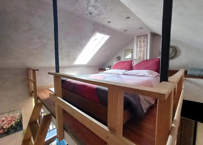 Private Eco Retreat For Two - Hot Tub - Design And View *