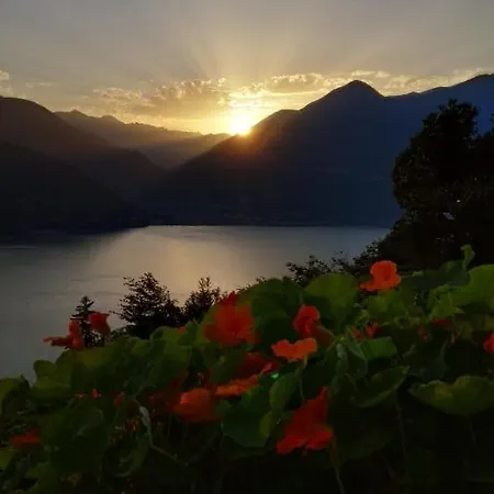 Lusso Per Due Privata Idromassaggio Piscina E Design Maccagno