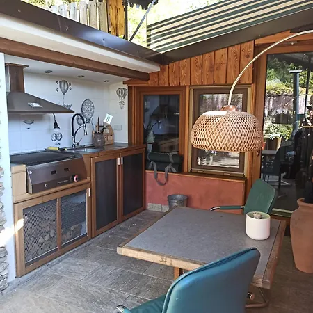 Hébergement de vacances Private Eco Retreat For Two -pool- - Hot Tub - Design And View *
