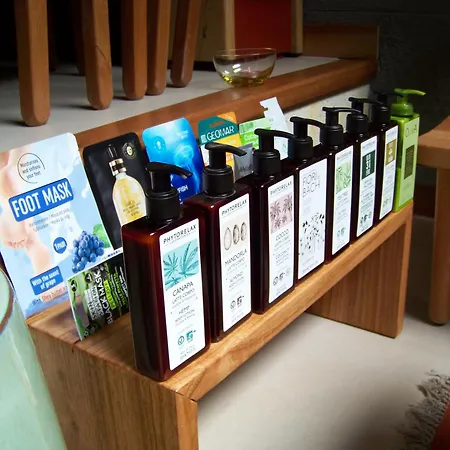 Private Eco Retreat For Two - Hot Tub - Design And View * Maccagno