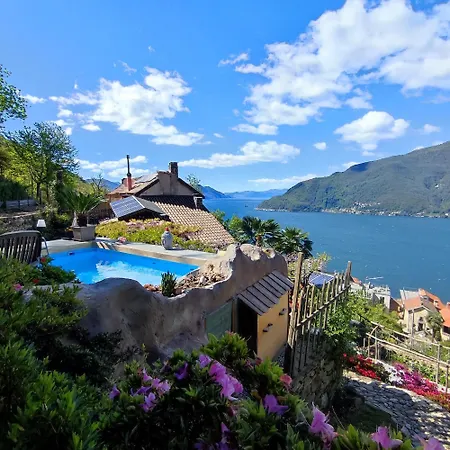 Hébergement de vacances Private Eco Retreat For Two -pool- - Hot Tub - Design And View Maccagno