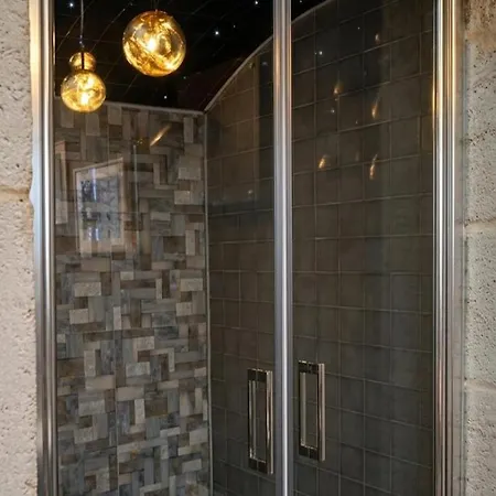 Private Eco Retreat For Two -pool- - Hot Tub - Design And View Hébergement de vacances Maccagno