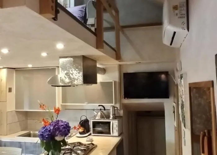 Private Eco Retreat For Two - Hot Tub - Design And View 펜션