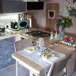 Private Eco Retreat For Two -Pool- Spa - Hot Tub - Design And Lake View בית נופש Maccagno