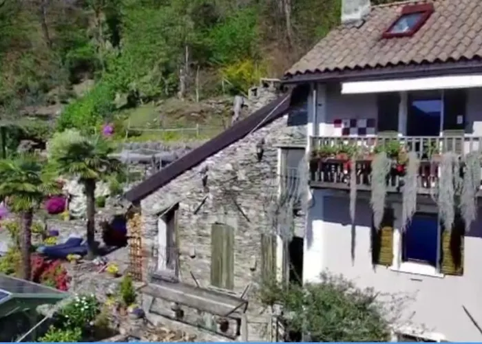 Private Eco Retreat For Two - Hot Tub - Design And View * Maccagno