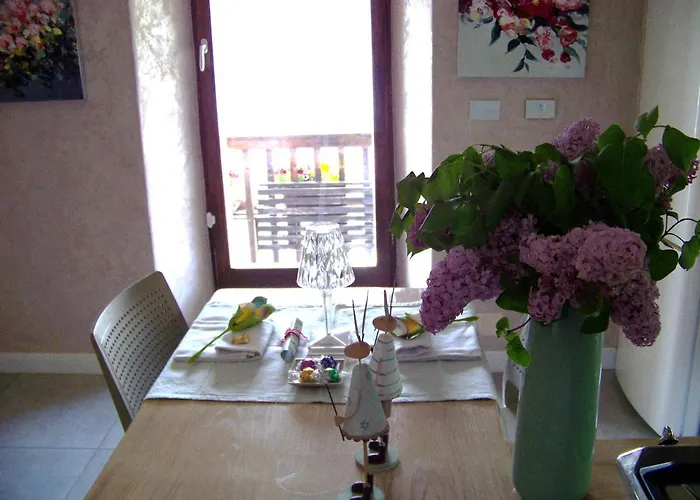 Σπίτι διακοπών Private Eco Retreat For Two - Hot Tub - Design And View *