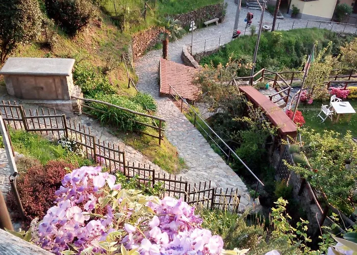 Σπίτι διακοπών Private Eco Retreat For Two - Hot Tub - Design And View Maccagno